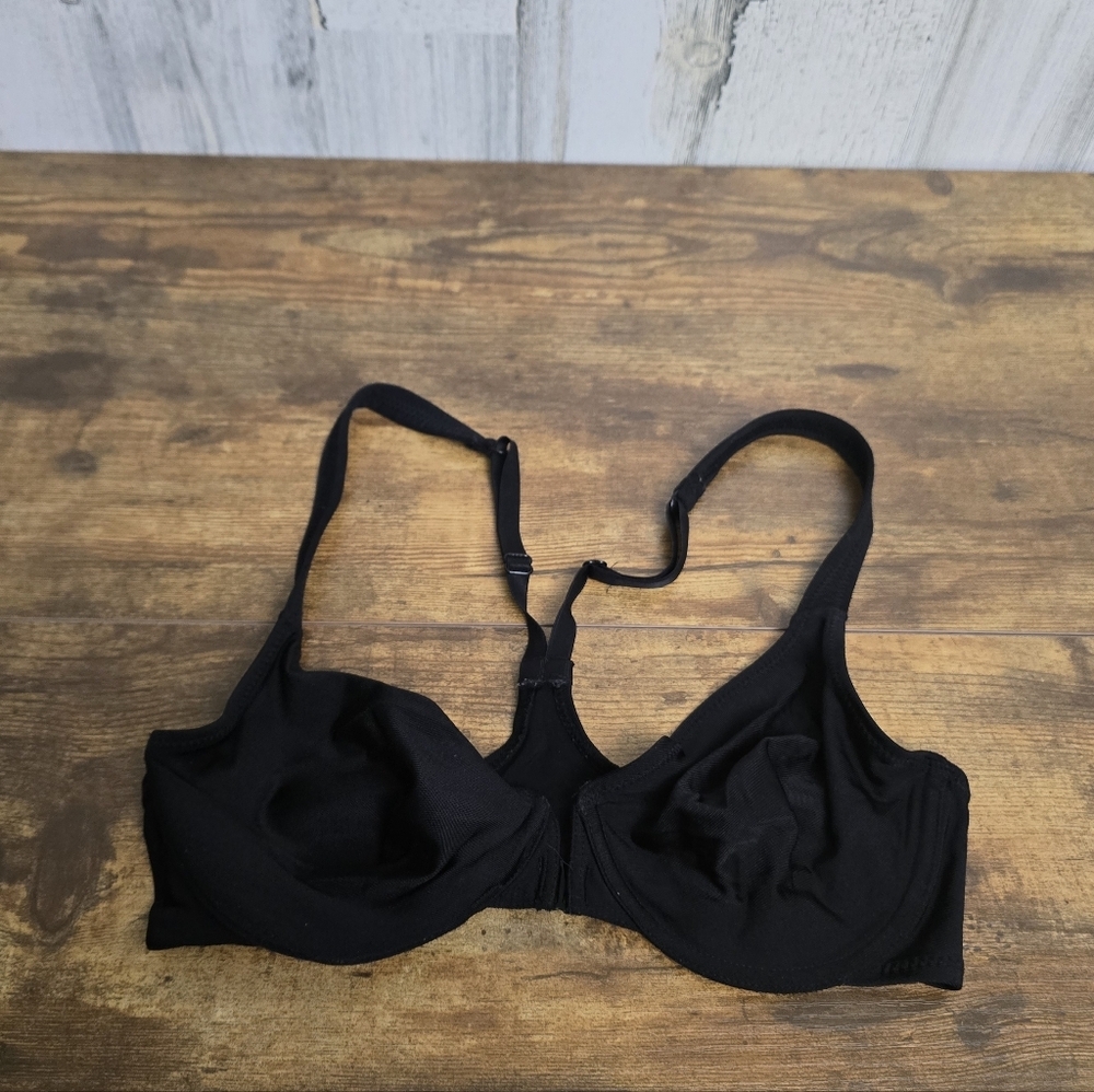 Calvin Klein Black Women's Bra With Underwire Size 32C Front Clip
